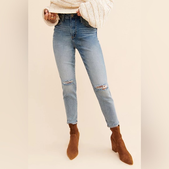 FREE PEOPLE DRIFTWOOD Gizelle Girlfriend Valley - Size 28 - Light Wash - NWT - Picture 2 of 8